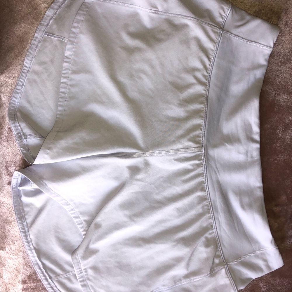 Lululemon Size 6 speed up short - serene blue